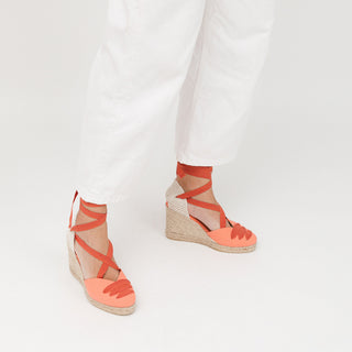 珊瑚橘色綁帶草編楔型涼鞋